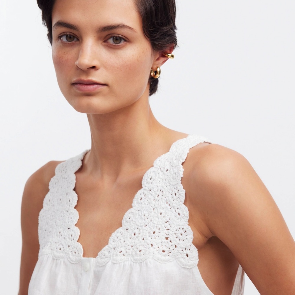 Madewell Embroidered V-Neck Bubble Top - Picture 5 of 8